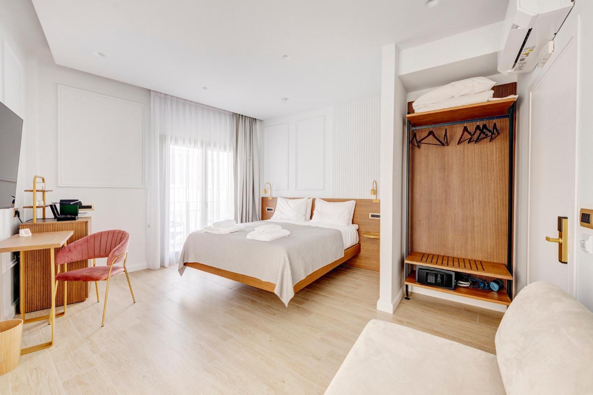 エルムポリ Eclectic Syros Bed & Breakfast エクステリア 写真