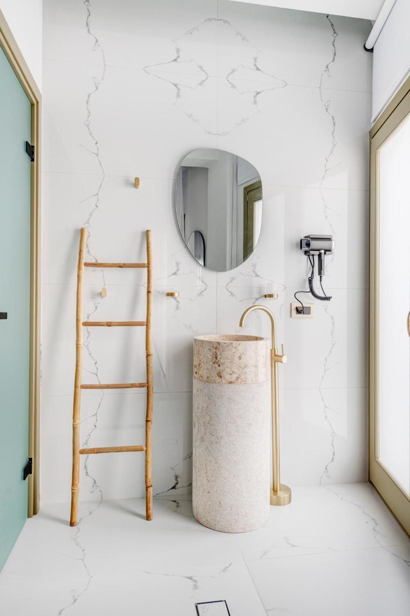 エルムポリ Eclectic Syros Bed & Breakfast エクステリア 写真
