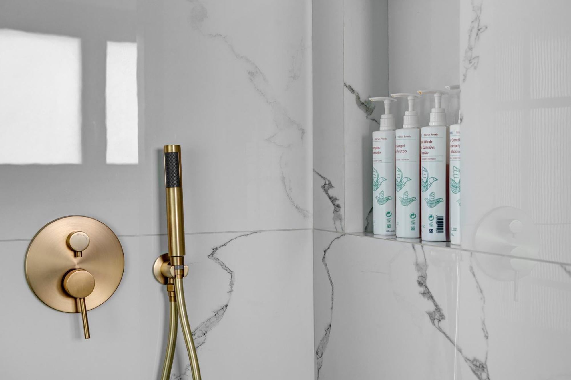 エルムポリ Eclectic Syros Bed & Breakfast エクステリア 写真