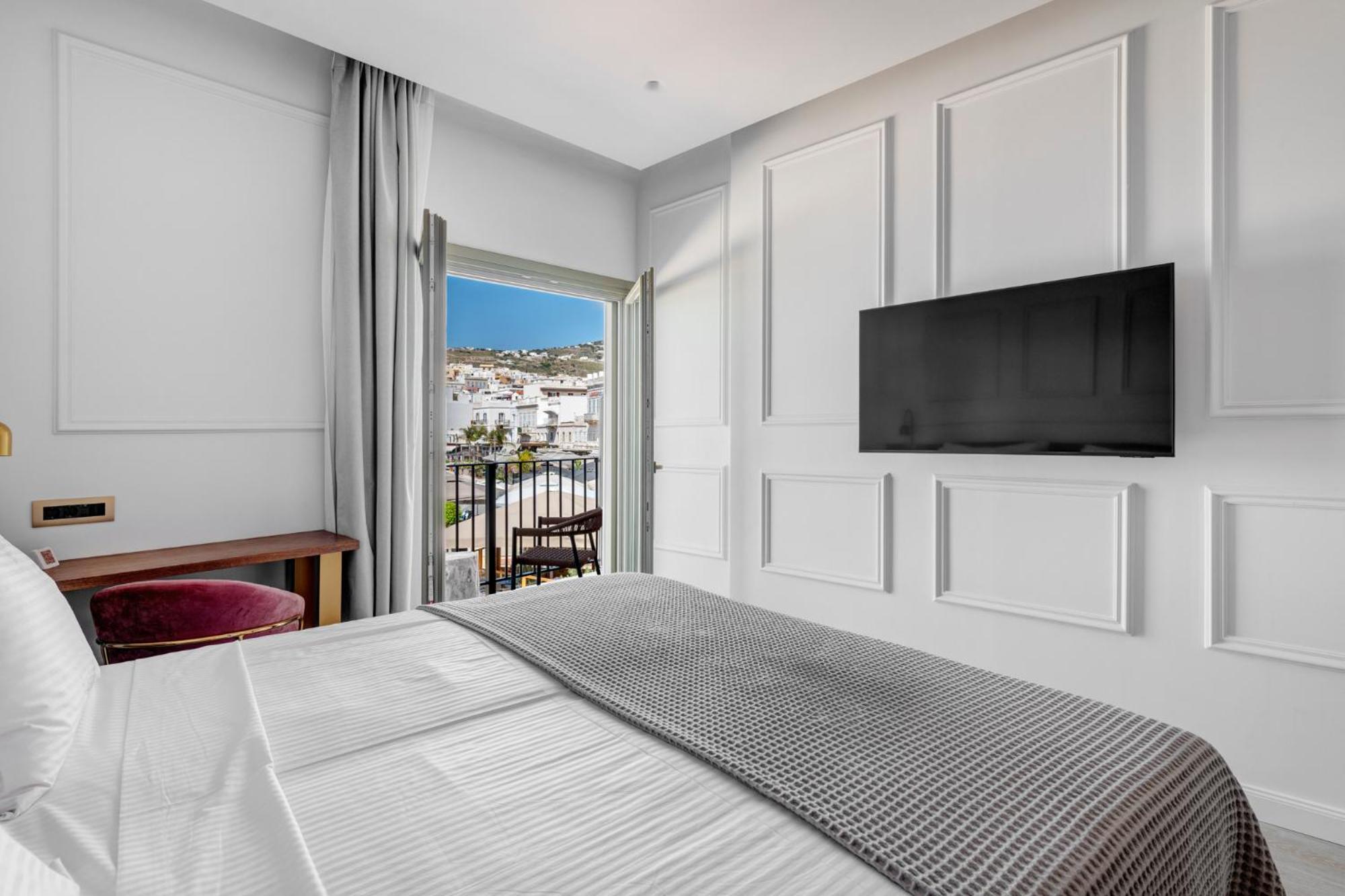 エルムポリ Eclectic Syros Bed & Breakfast エクステリア 写真