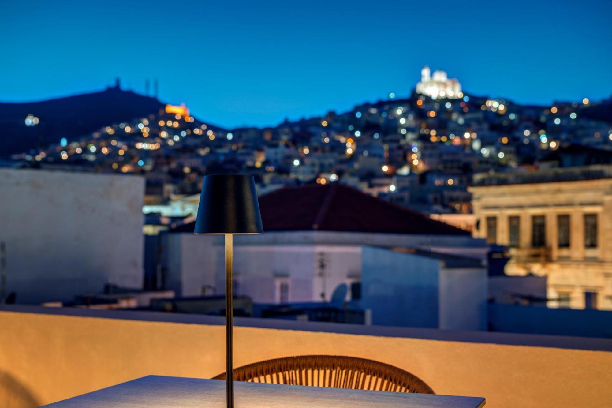 エルムポリ Eclectic Syros Bed & Breakfast エクステリア 写真