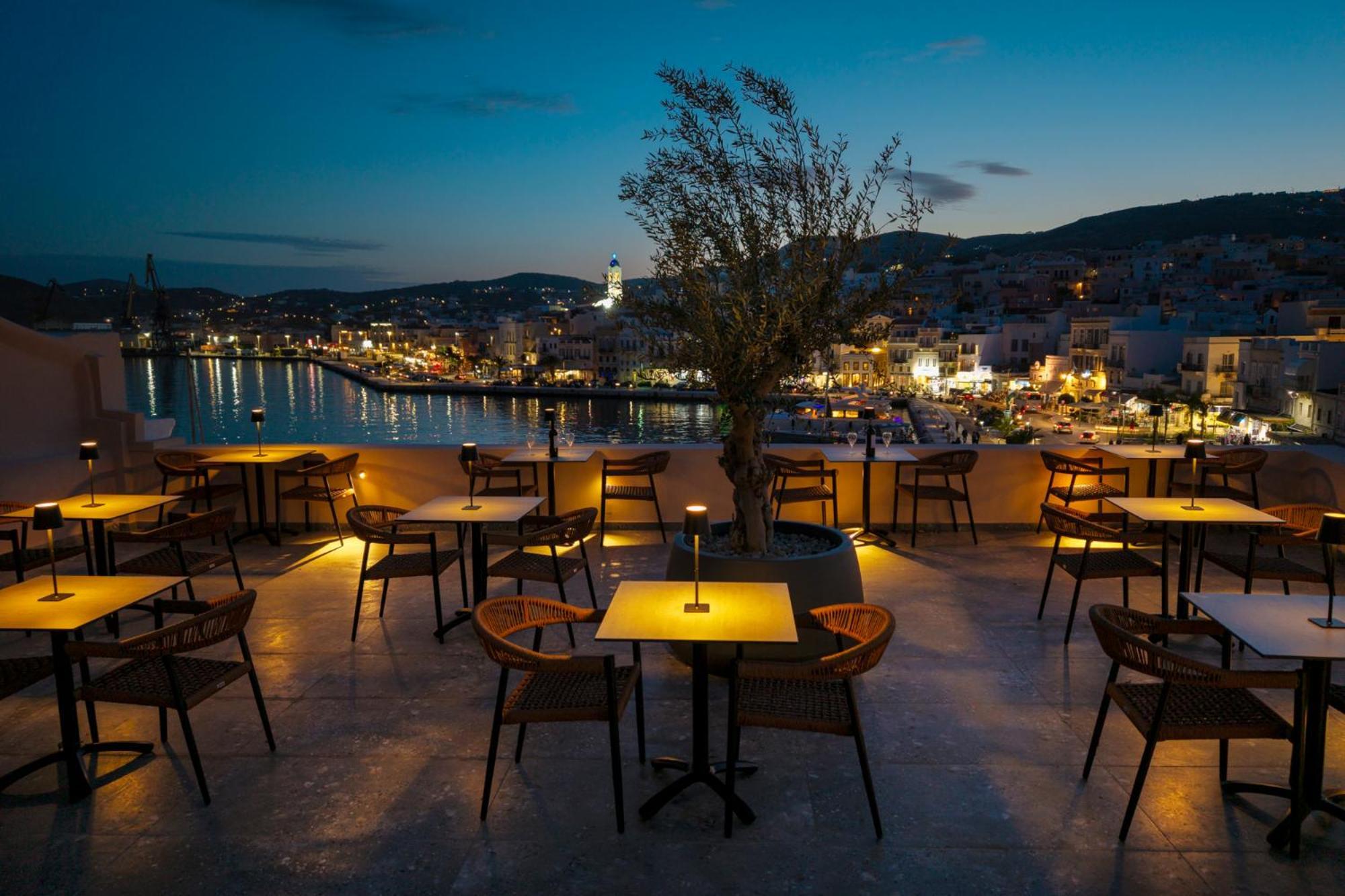 エルムポリ Eclectic Syros Bed & Breakfast エクステリア 写真