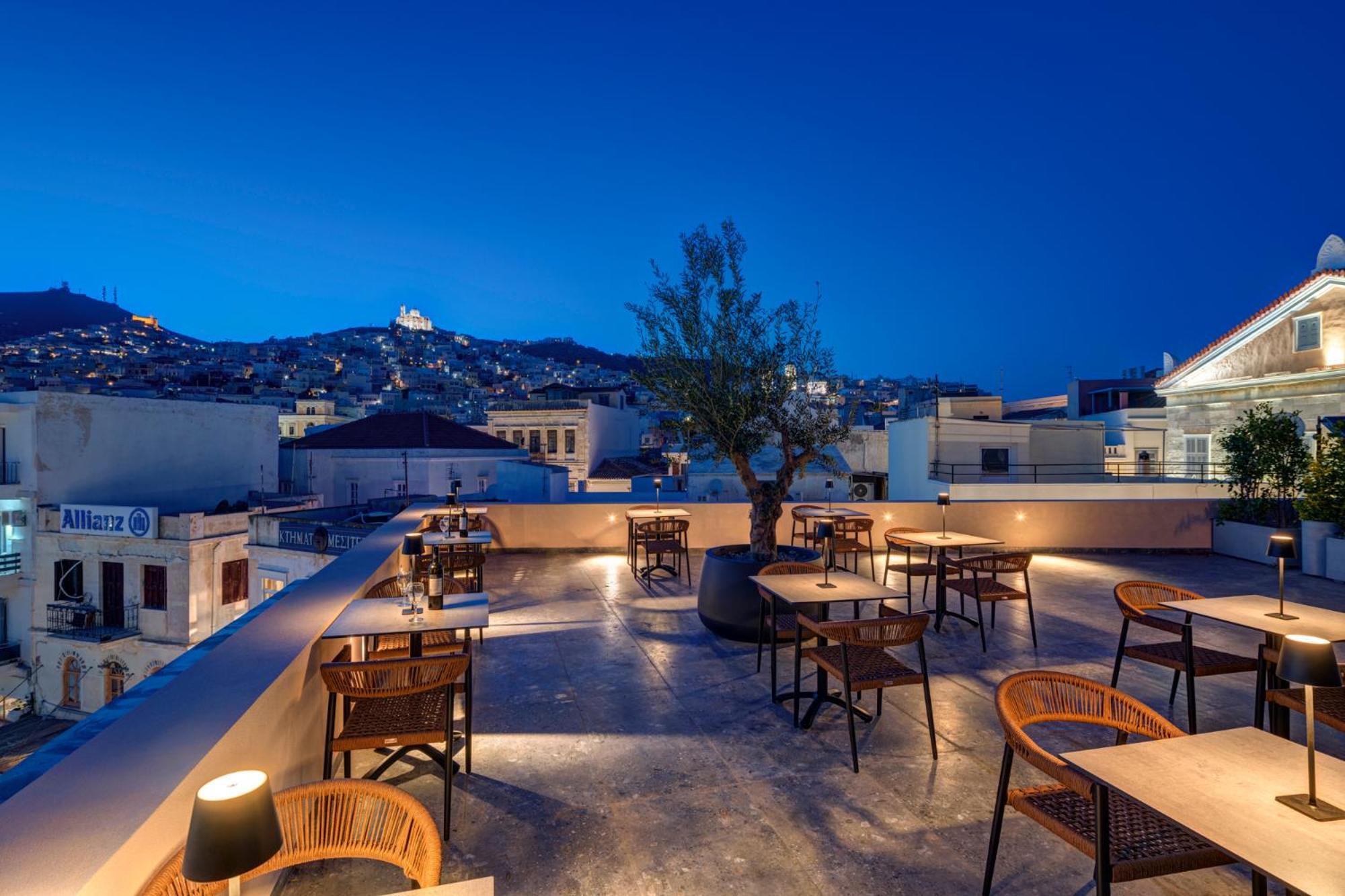 エルムポリ Eclectic Syros Bed & Breakfast エクステリア 写真