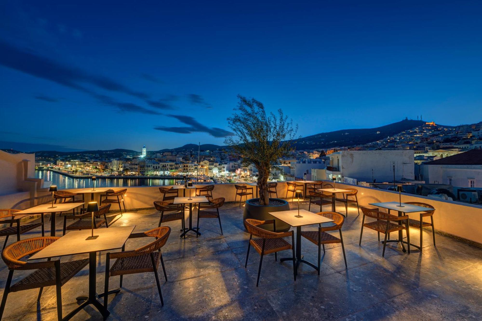 エルムポリ Eclectic Syros Bed & Breakfast エクステリア 写真